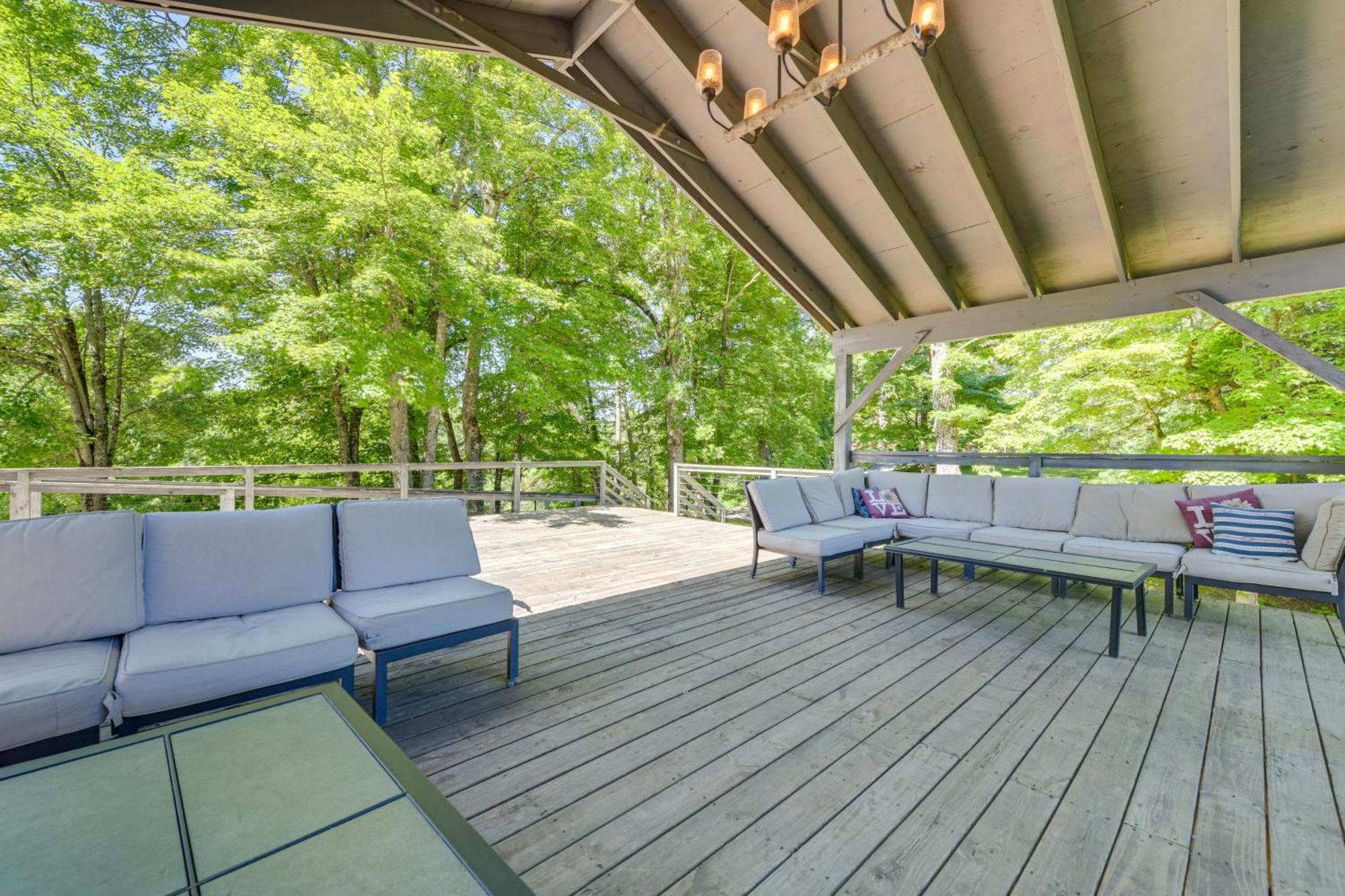 Bryson City Vacation Rental With Pool And Hot Tub! Exterior photo